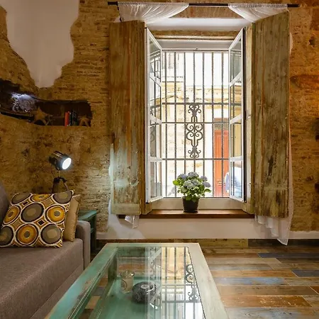 Noah House Center - Historic Center * Kadyks