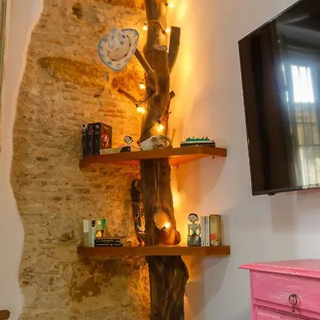 Noah House Center - Historic Center