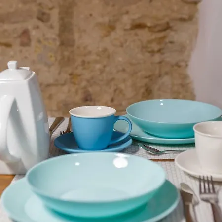 Noah House Center - Historic Center *