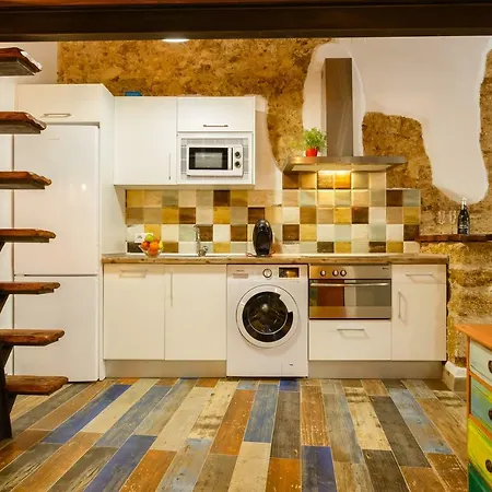 Noah House Center - Historic Center شقة