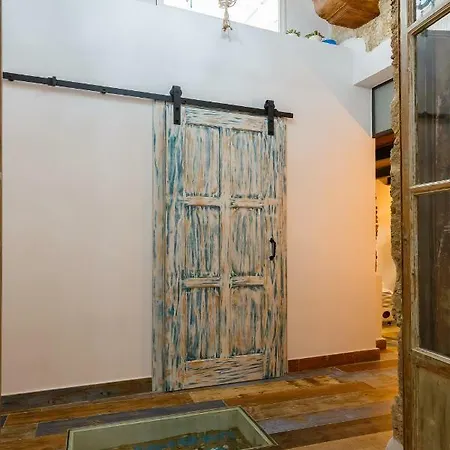 Noah House Center - Historic Center شقة *