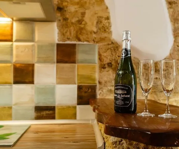 Noah House Center - Historic Center * Cádiz