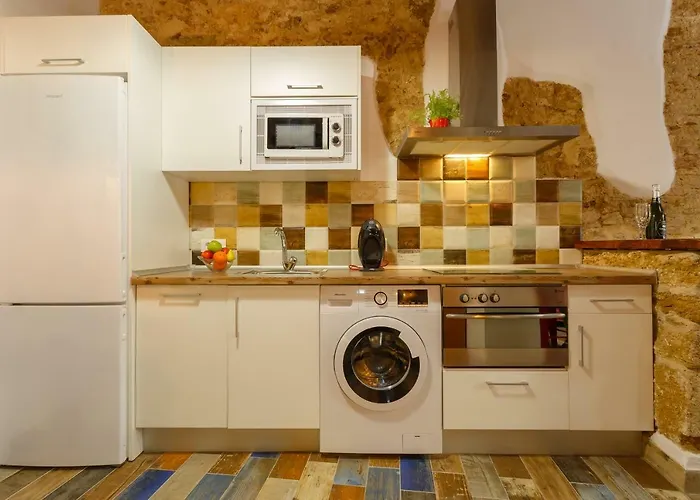 Noah House Center - Historic Center