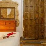 Noah House Center - Historic Center * Kadyks