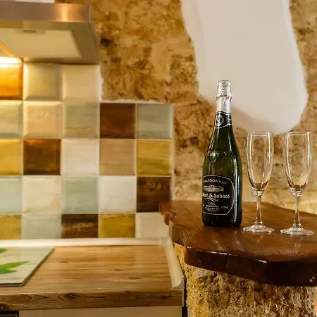 Noah House Center - Historic Center * Cadiz