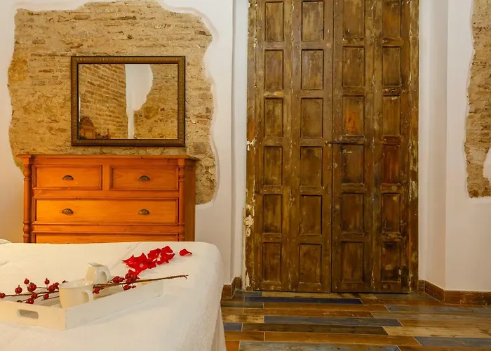 Noah House Center - Historic Center * Καντίζ